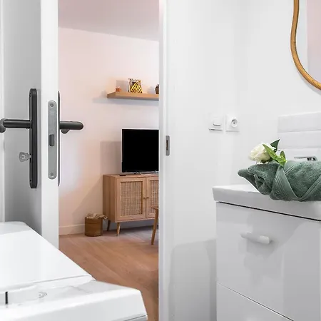 L'ecrin Des Bois - Proche Aeroport Beauvais, Chantilly, Foret De Hez-froidmont, Parking Public Gratuit, Wifi & Netflix * Clermont (Oise)